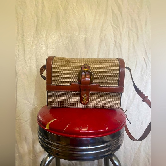 Handbags - Vintage leather purse with buckle clasp